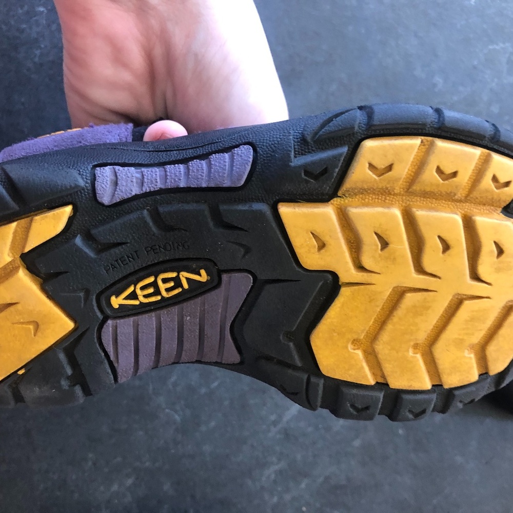 Kids Keens - Picture 3 of 3